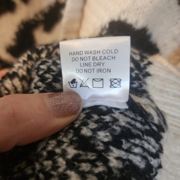 Panache Damask Tanya Oversized Textured Knit Button Cardigan - Picture 11 of 12